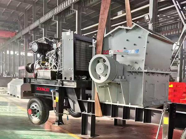 兩臺移動細碎機發(fā)往幾內(nèi)亞